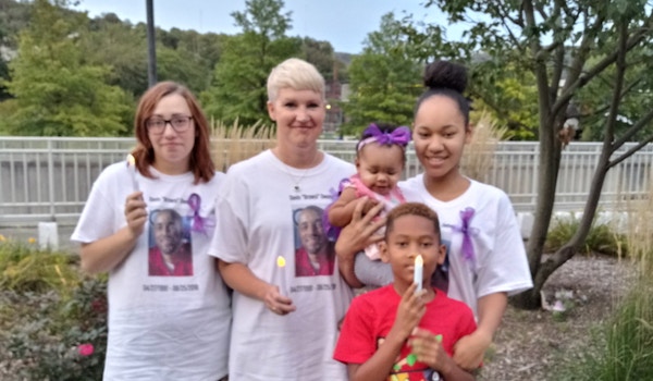 Picture of Browsi Memorial Photo Custom T-Shirt Design Browsi Memorial Photo T-Shirt Photo