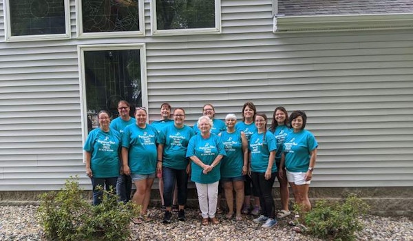 Team Laurie's Fight Against Ovarian Cancer T-Shirt Photo