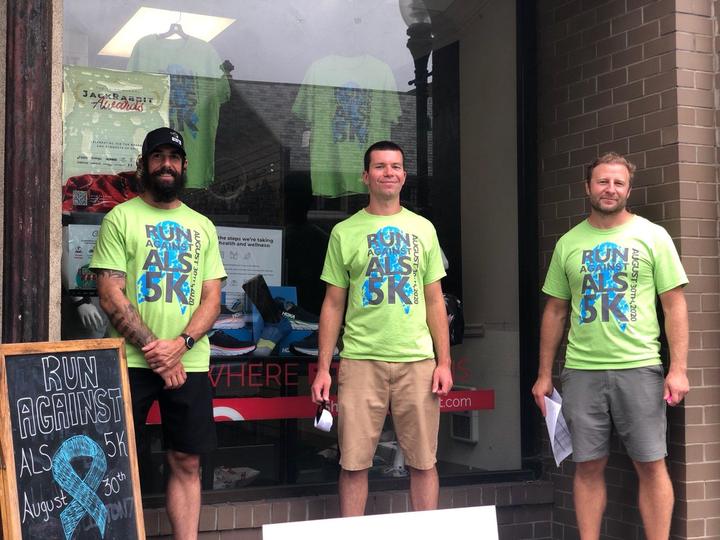 Run Against Als Packet Pick Up T-Shirt Photo