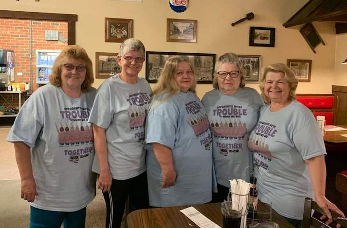 Sisters Forever T-Shirt Photo