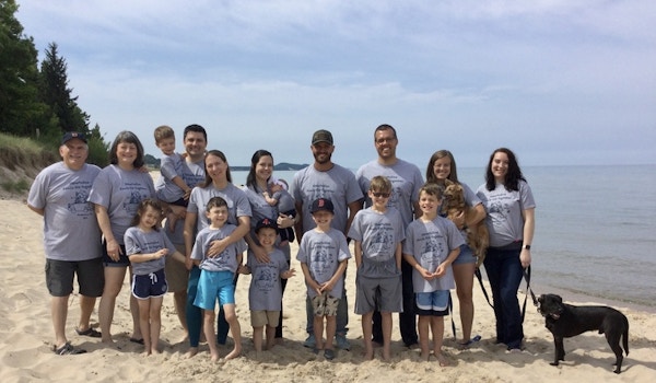 Stew Mc Vine Family Git Together T-Shirt Photo
