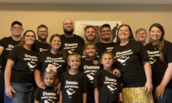 Family Making Memories  T-Shirt Photo