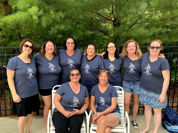 College Friends' Vacation T-Shirt Photo