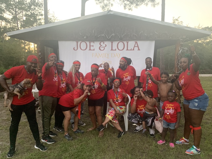 Joe & Lola Family Day T-Shirt Photo
