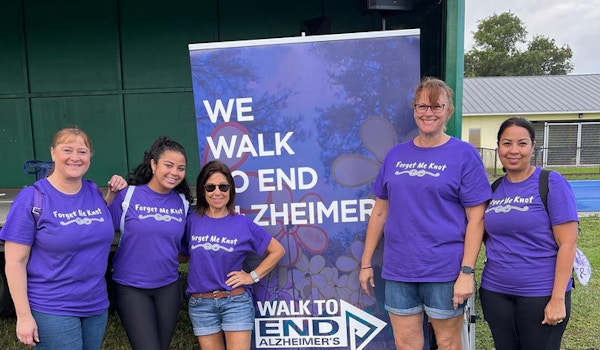 Walk To End Alzheimer’s Miami Fl T-Shirt Photo