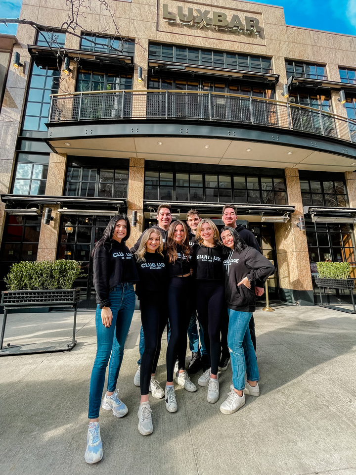 Luxbar   Chicago T-Shirt Photo