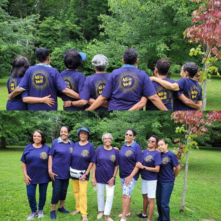 Family Love Displayed T-Shirt Photo